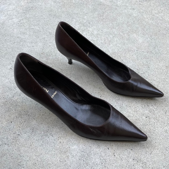 Fendi Dark Brown Leather Kitten Heel Pointed Toe Pumps - Size 35.5 - Picture 10 of 11